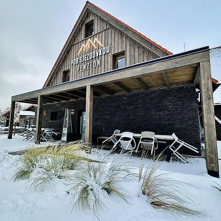 Penzion A Restaurace Pod Sjezdovkou Cenkovice Dış mekan fotoğraf