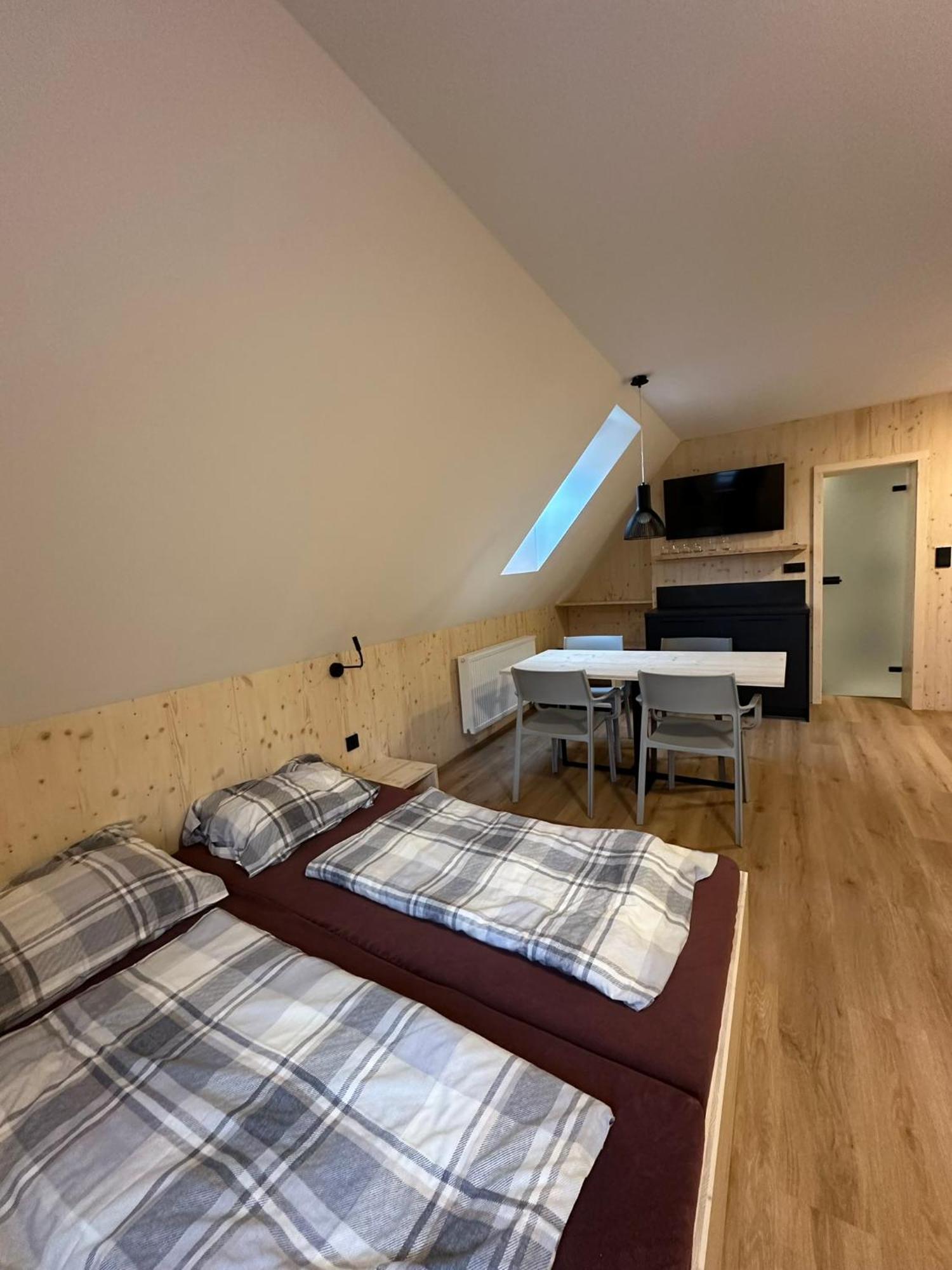 Penzion A Restaurace Pod Sjezdovkou Cenkovice Dış mekan fotoğraf