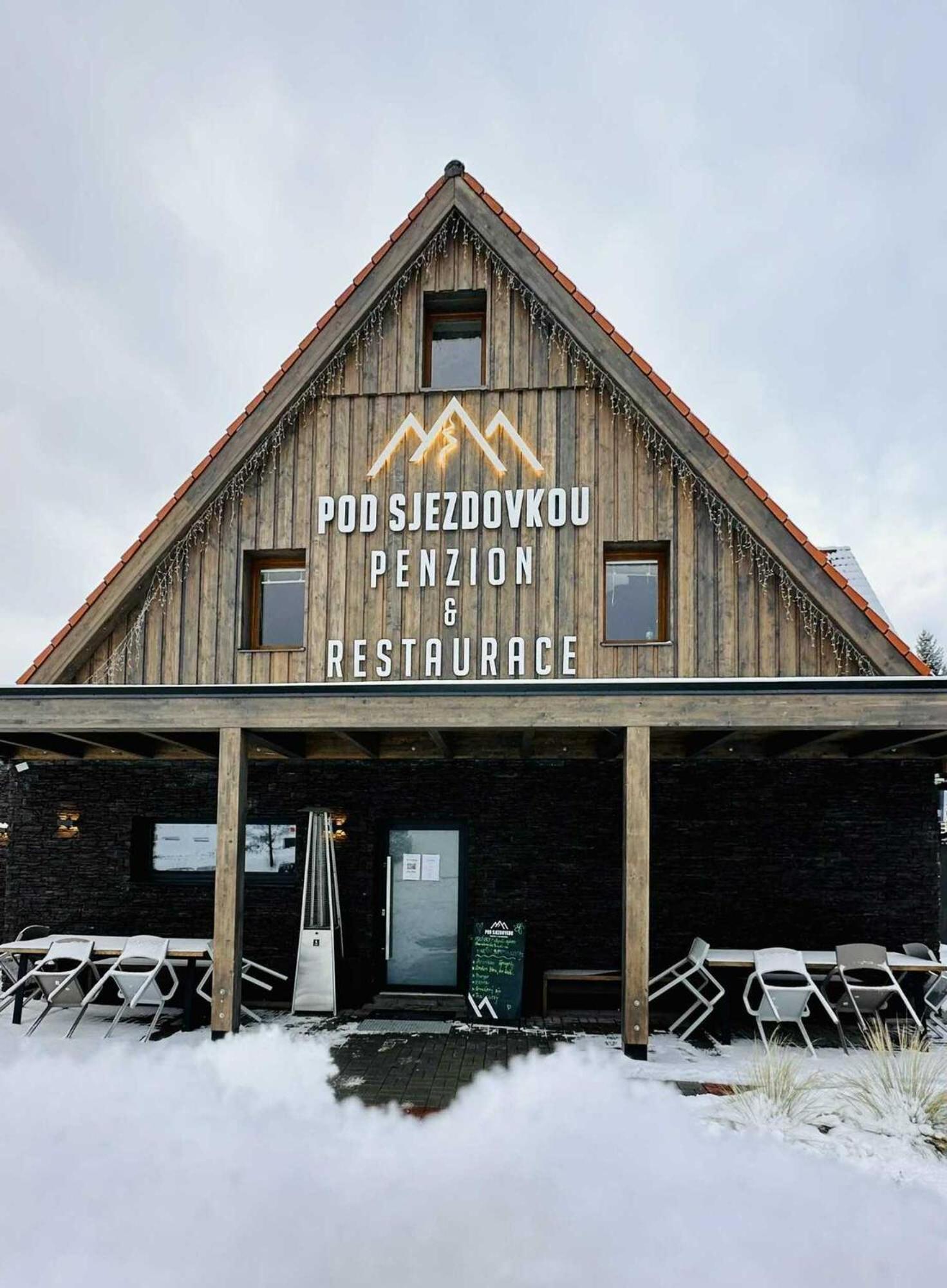 Penzion A Restaurace Pod Sjezdovkou Cenkovice Dış mekan fotoğraf